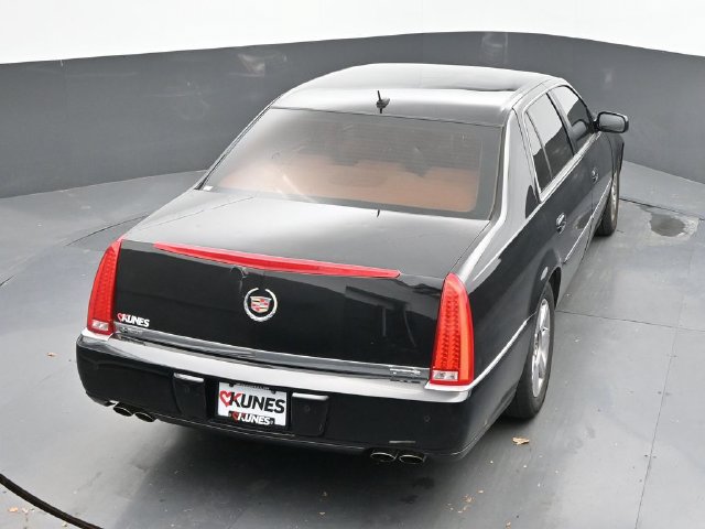 Used 2006 Cadillac DTS FWD image 11