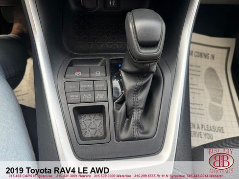 Used 2019 Toyota RAV4 LE w/ All Weather Liner Package AWD/4WD image 16