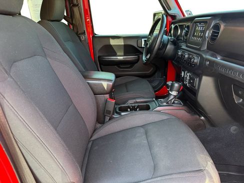 Used 2019 Jeep Wrangler Unlimited Sport S AWD/4WD image 14