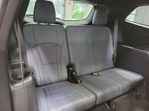 Used 2023 Buick Enclave Essence w/ Experience Buick Package AWD/4WD image 18