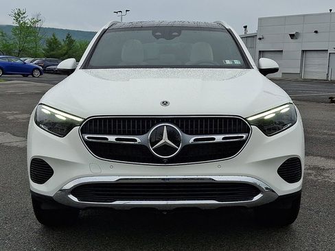 Used 2023 Mercedes-Benz GLC 300 4MATIC image 5
