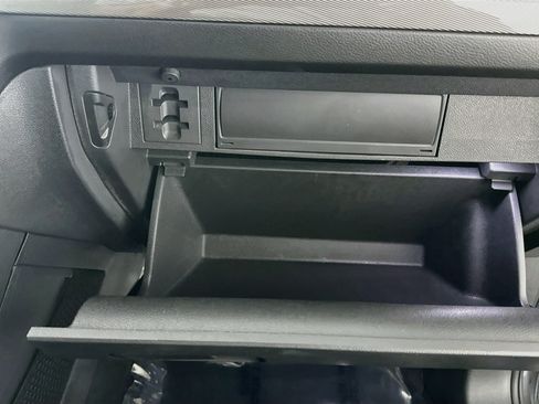 Used 2022 Volkswagen Tiguan SE R-Line FWD image 32