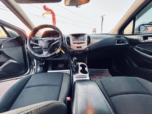 Used 2016 Chevrolet Cruze LS FWD image 19