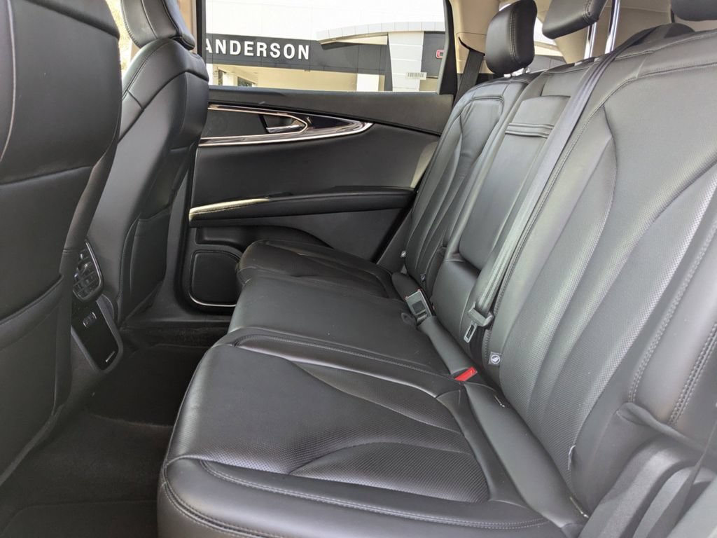 Used 2023 Lincoln Nautilus Reserve FWD image 14