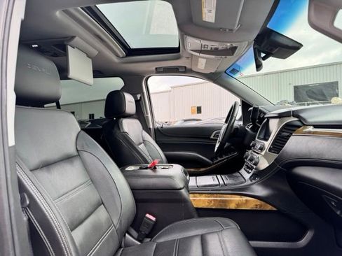 Used 2017 GMC Yukon XL Denali w/ Open Road Package RWD image 10