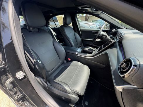 Used 2024 Mercedes-Benz C 300 4MATIC Sedan image 38
