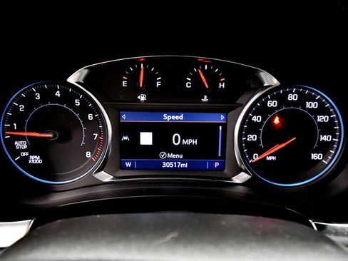 Used 2023 Chevrolet Traverse LT w/ LT Premium Package AWD/4WD image 23