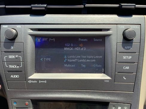 Used 2014 Toyota Prius Three w/ Solar Roof Package FWD image 19