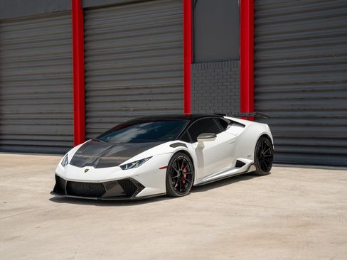 Used 2015 Lamborghini Huracan LP 610-4 AWD/4WD image 8