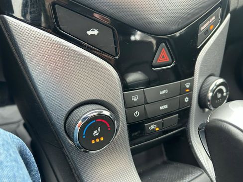 Used 2015 Chevrolet Cruze LTZ w/ Sun, Sound and Sport Package image 26