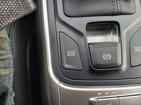 New 2026 Kia Carnival FWD image 20