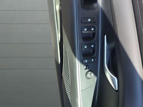 Used 2022 Hyundai Elantra SEL image 12