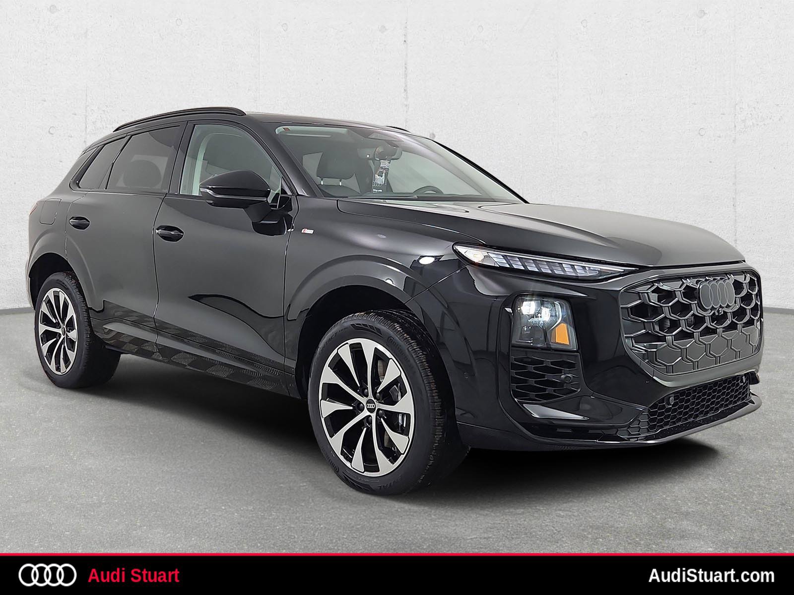 New 2026 Audi Q3 quattro 2.0T AWD/4WD 360° Tour