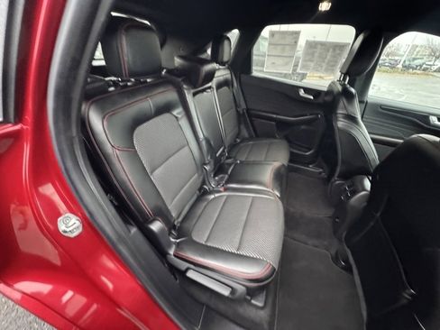 Used 2024 Ford Escape ST-Line Select w/ Tech Pack #2 image 16