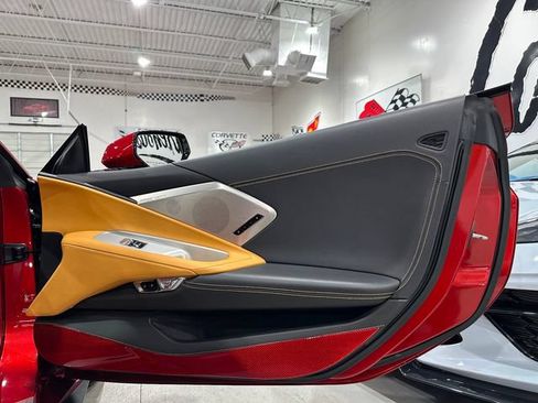 Used 2022 Chevrolet Corvette Stingray Preferred Cpe w/ Z51 Performance Package RWD image 16