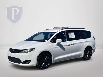 Used 2020 Chrysler Pacifica Touring-L Plus w/ S Appearance Package