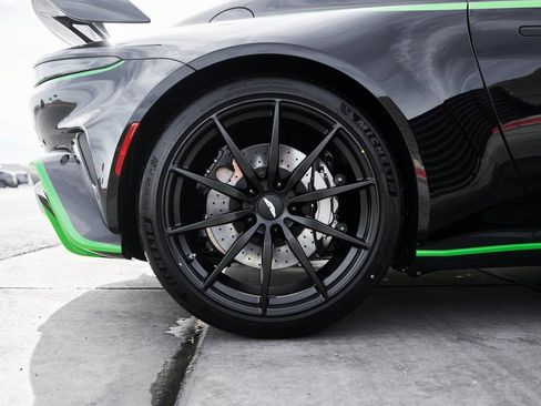 Used 2023 Aston Martin V12 Vantage image 28