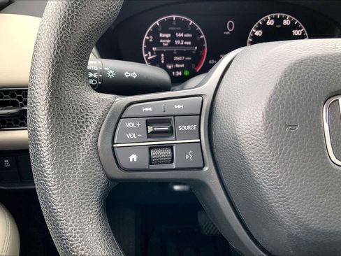Used 2023 Honda HR-V LX image 24