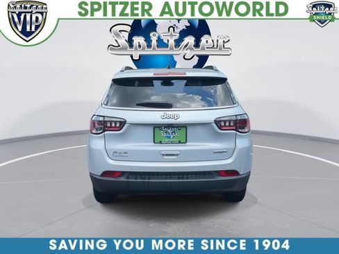 Used 2025 Jeep Compass Latitude AWD/4WD image 8