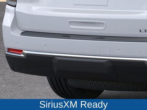 New 2026 Chevrolet Suburban LT image 14