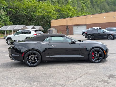 Used 2022 Chevrolet Camaro LT w/ RS Package RWD image 11