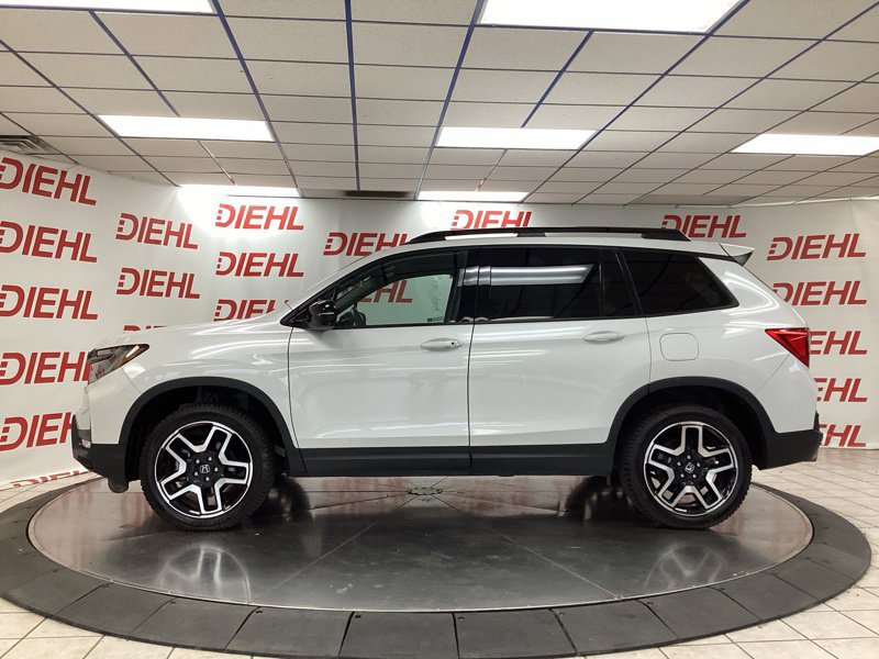 Used 2023 Honda Passport Elite image 4