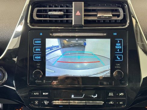 Used 2016 Toyota Prius Three image 14