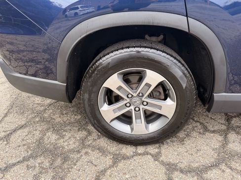 Used 2023 Honda Pilot EX-L image 9