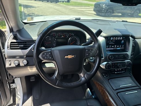 Used 2019 Chevrolet Tahoe Premier AWD/4WD image 23