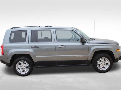 Used 2012 Jeep Patriot Sport w/ PWR Value Group image 5
