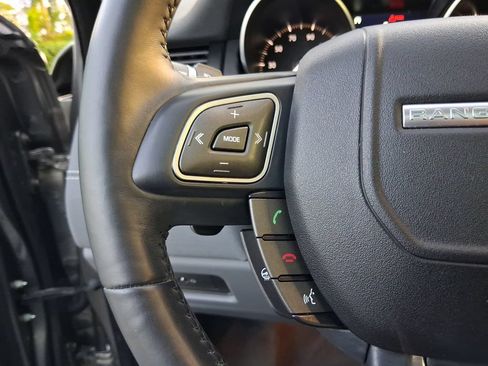 Used 2019 Land Rover Range Rover Evoque SE AWD/4WD image 20