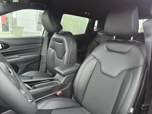 New 2026 Jeep Compass Latitude image 23