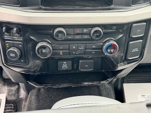 New 2025 Ford F550 4x4 Regular Cab Super Duty image 19