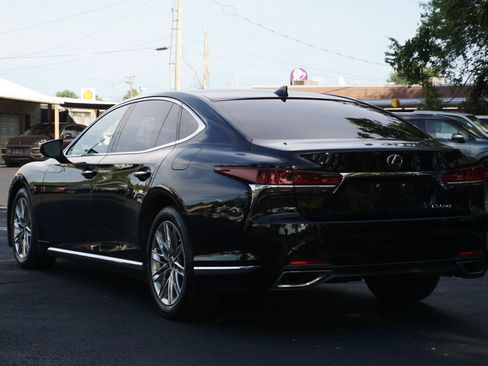 Used 2018 Lexus LS 500 w/ Accessory Package (Z2) RWD image 11
