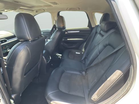 Used 2018 MAZDA CX-5 Touring w/ Preferred Equipment Package AWD/4WD image 33