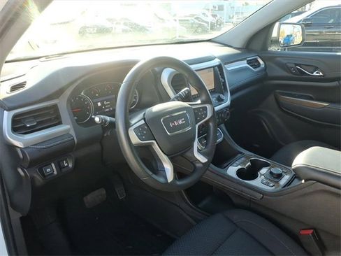 Used 2022 GMC Acadia SLE w/ Driver Convenience Package image 8