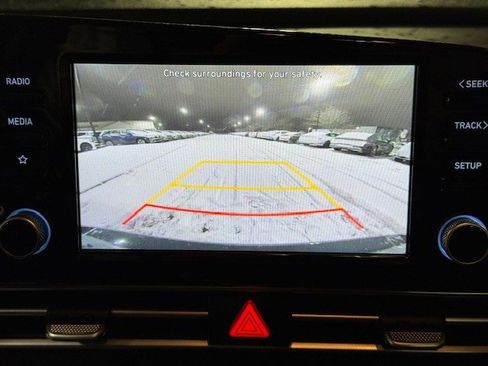 Used 2022 Hyundai Elantra SEL w/ Convenience Package image 32