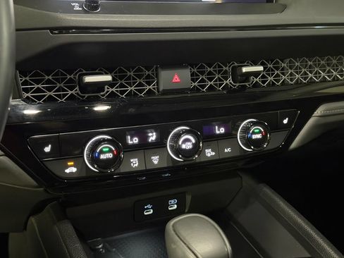 Used 2023 Honda Accord EX-L image 19