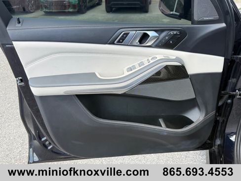Used 2024 BMW X7 M60i AWD/4WD image 18