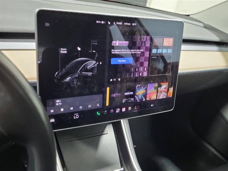 Used 2018 Tesla Model 3 Long Range AWD/4WD image 3