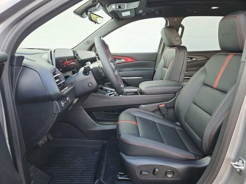 New 2026 Chevrolet Traverse RS image 9