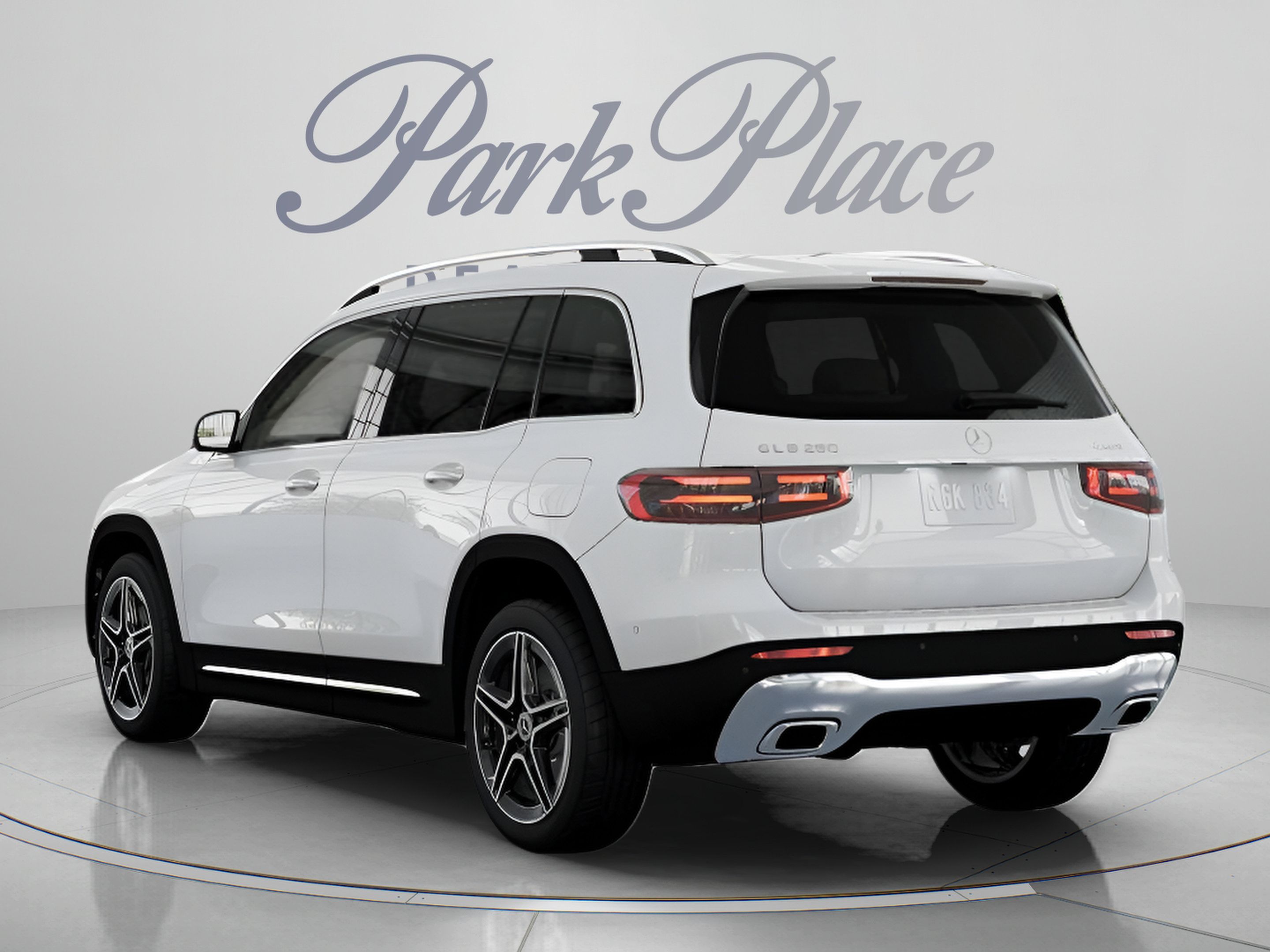 Used 2026 Mercedes-Benz GLB 250 4MATIC image 14