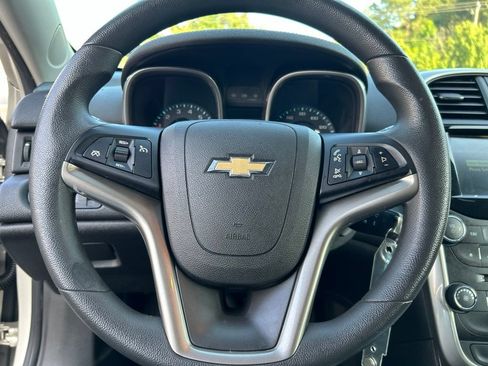 Used 2015 Chevrolet Malibu LT w/ Power Convenience Package FWD image 12