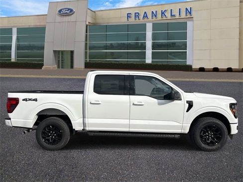 New 2026 Ford F150 XLT w/ XLT Black Appearance Package image 8