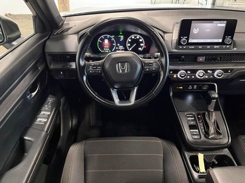 Used 2025 Honda CR-V Sport image 18