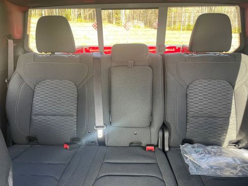 New 2026 RAM 1500 4x4 Crew Cab image 20