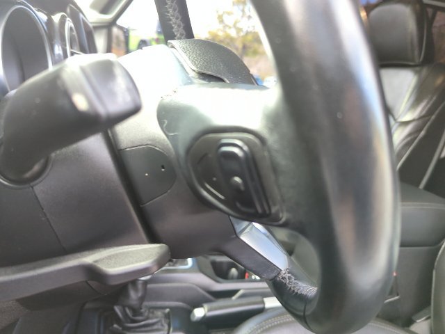 Certified 2020 Jeep Wrangler Unlimited Sahara AWD/4WD image 16