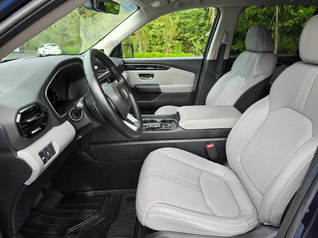Certified 2025 Honda Pilot EX-L image 11