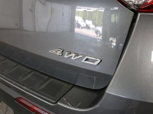 Used 2022 Ford Explorer XLT AWD/4WD image 10