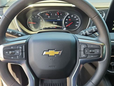 Used 2024 Chevrolet Blazer LT FWD image 19